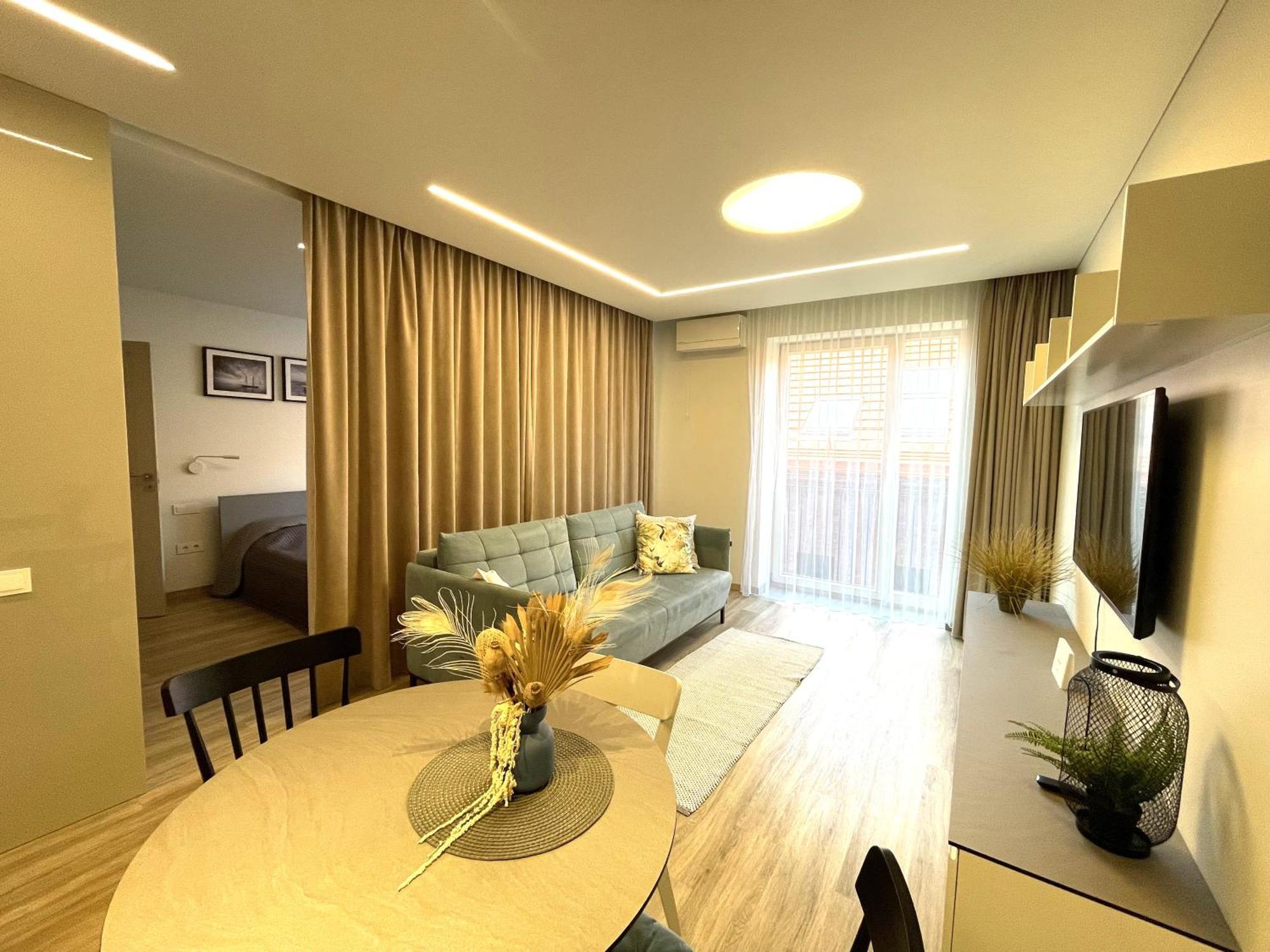 Benetis Apartments Klaipeda Bagian luar foto